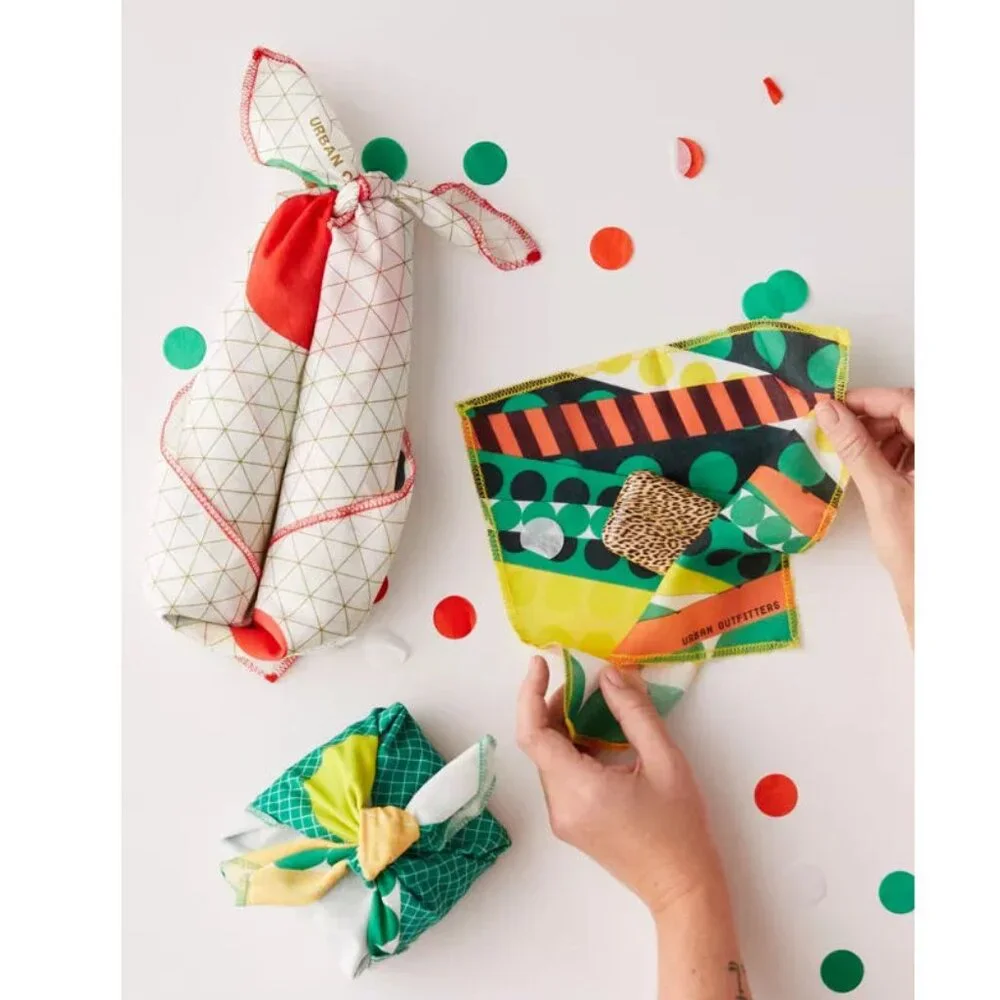 UO Community Cares + Big Brothers Big Sisters Reusable Holiday Gift Wrap Set